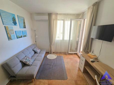 Namješten jednosoban stan 38 m²-Podkošljun, Budva