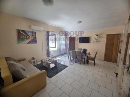 Predstavljamo vam odličan trosoban duplex stan u Centaru grada. 