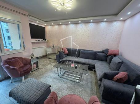 Lekino brdo, renoviran i namešten stan, 55m2 ID#15577