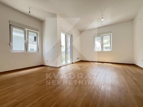 Izdavanje, Dvosoban stan, Podgorica, Zelenika, 60m2