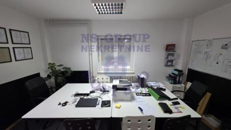 Prodaje se stan na Spensu 73m2