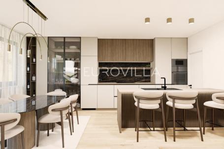 Osijek, Donji grad, moderan trosoban stan s dva parkirna mjesta površine 111 m²