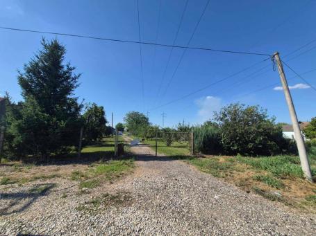 Na prodaju salaš – Rumski drum 69a, Sremska Mitrovica 