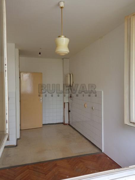 Stan u Kragujevcu, 38 m2 - 3. sprat, naselje Stanovo