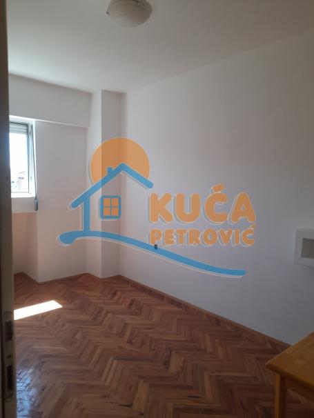 Jednoiposoban stan kod TC Delta, 35m2