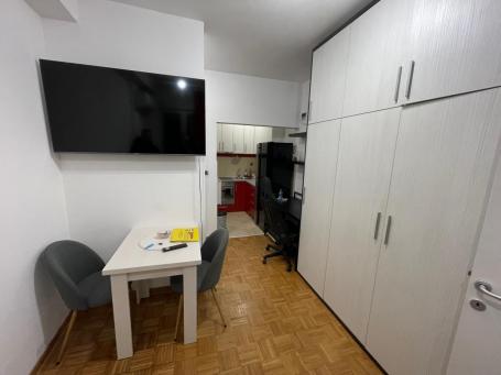 Garsonjera 22m Novi Sad Centar Jovana Subotića