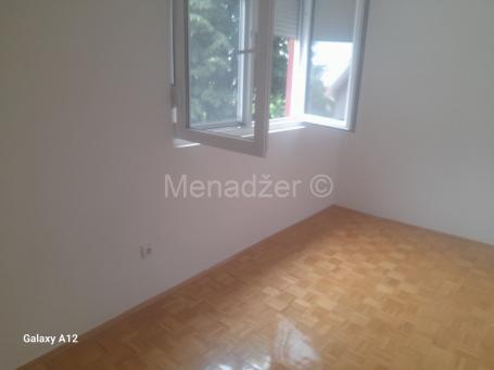 Sremčica, 1.5 50m2, bez lifta 3/3, lođa, uknjižen