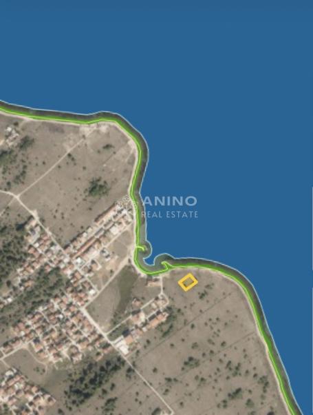 Rijetka prilika! Zemljište uz samu obalu – 803 m², otok Vir
