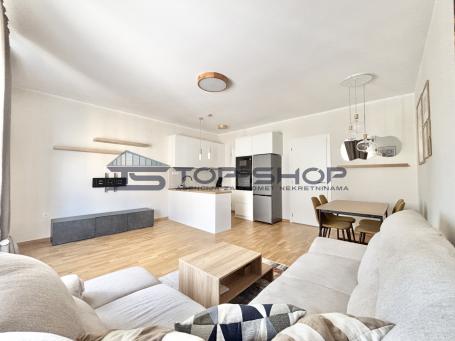 Trešnjevka, Nova cesta, Dom sportova, novouređeni dvosoban stan s balkonom, 50m2