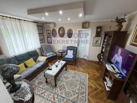Dvosoban stan na Detelinari, 47m2