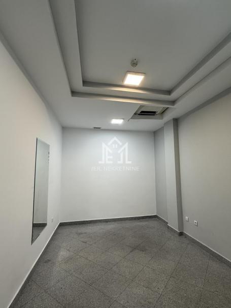 Prodaje se lokal, 15m2, centar