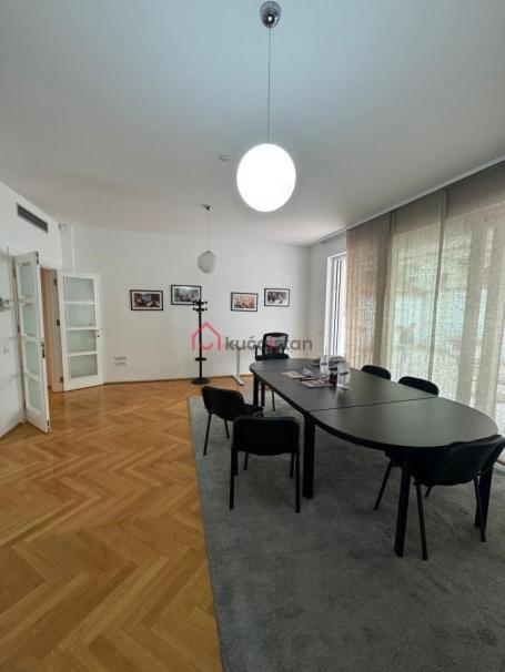 Poslovni prostor sa terasom od 150m² i garažom!