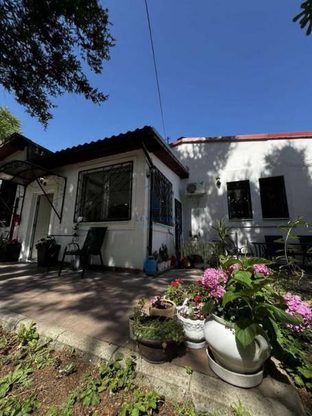 Pet friendly, Kuća, Dedinje, 120 m2 + 150m2 dvorište