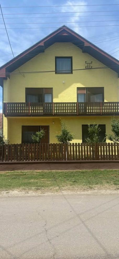 Kuća na prodaju Laćarak-Sremska Mitrovica