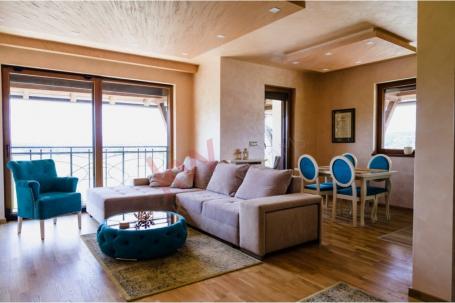 
				Lux stan; 2.0; 56m2; Zlatibor; sa nameštajem
			