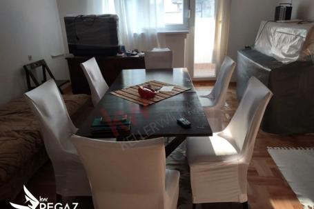 
				Renoviran četvorosoban stan u centru Niša
			