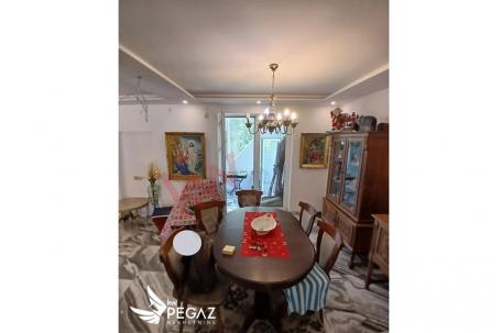 
				Kuća na prodaju 384m² – Beverli Hils, Pantelej
			