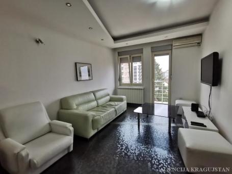 Prodaja, Stan, 70m2 , Centar