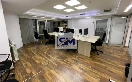 Vračar, Poslovni prostor 110m2